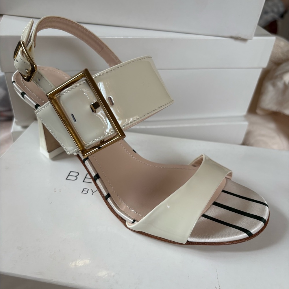 BEAUTIISOLESBY ROBIN SHREIBER SANDALS SIZE 5.5. STYLE MARILYN COLOR OFW.